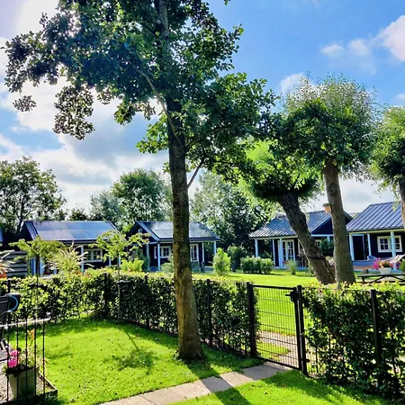 Park De Driesprong Chalet *
